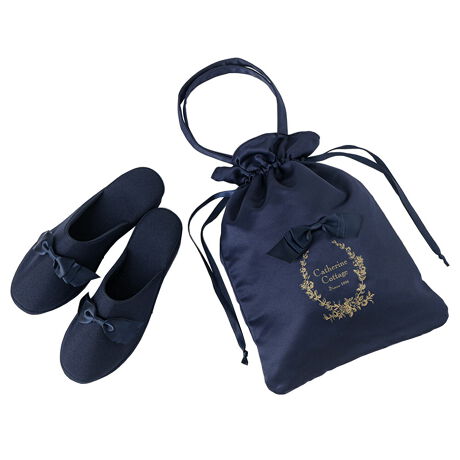 ItBXwZsɂӂ킵tH[}fUC󌱍sAƎQρAʐځAƎAwAی҉Ȃǂ̊wZsAItBXAsAAXŊ􂵂ĂApgуXbpłB4cm̃q[tŁAܐ悪BtH[}ȃ^CvB̂郍SvgTẽ{ВobOt܂BDETAILubN[BLK]AlCr[[NVY]ɕt̃obO̓{̌ѕŋCςA؂₩{̂QwaydlBubNQ[BLK2]AlCr[Q[NVY2]ɕt̃obO͕Ri邾OK̎ԂȂВobOfUCByZbgezXbpE{ВobOyidlzYF[^:SH002]yir[zubNwB肵łubNwBܐBāAq[A肵ŖDڂYŉ̐ڒ܂͂ݏoĂ܂BTe̋В܂nĂăyyĂ܂B̂lił̃NIeB[̍͂łB******************q[̂Xbp~Ăw܂BXbpȂ̂ŁAw⑲ƎȂǂōݍɂƗ邵Aq[̂Ńs[XłpcłLCɌ̂悩łBXbp܂́A{Ԃ̂ʓ|Ȃ̂ŁAi炸Ƀ{ł܂B荠ił̃NIeBȂ疞łByƁzlCr[[NVY]̋ВobO͐YɂȐF̍قꍇ܂B炩߂܂BqtH[}ELbYJWAȂǃACe͐YɂāAnFȂi̐FfUCA^O̗LfUCقȂꍇ܂Bs[gwA܂͓i𕡐_w̏ꍇ̓fBe[ɍق邱Ƃ܂BCOYił邽߁AD EdĂ̊Âꍇ܂B܂ɐViL̐̂ɂcĂꍇ܂BZ[ΏۏiȂǔ̔Ԑݒ̏íAԓɁyzĂƂŉiKiʐ^͂ł̐Fɋ߂Â悤HĂ܂Aqlgpp\R̃j^[ݒ╔̏Ɩɂ葽AF̕ωꍇ܂B