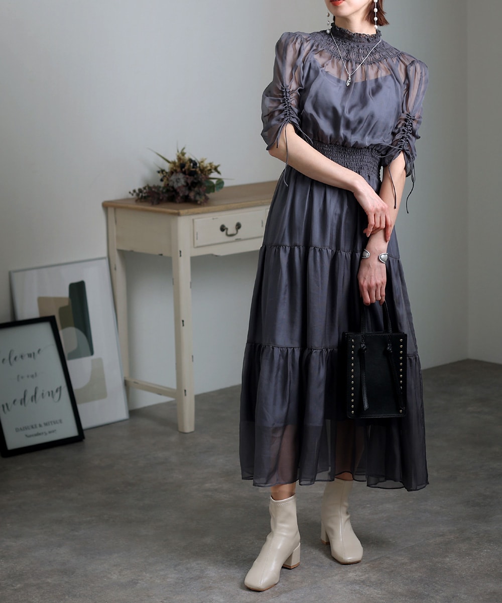 【美品】atlo 2WAY 細見え　ショート丈トップス　ドレス　ブラック 週末セール 【美品】atlo 2WAY 細見え ショート丈トップス