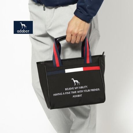 [^ԁF09801333]yfUCzgR[J[ɂAVvŐꂽfUC͂̃J[gobOBSfUC肰ȂANZgAŃX|[eB[Ȉۂo܂BMdi⏬̎^тɂ҂̃RpNgȑ傫ŁAR[fBl[g̃X^C킸Lp\BV[Ỹ{XgobOiiԁF098|01334jƃZbgő΁Aꊴ̂邨ȃStX^Cy߂܂BydlzE|PbgFO~1 ~3̏i̓TvgpĎBeĂ܂BfUCzFȂǂۂ̏iƂ͈ꕔقȂꍇ܂̂łBƖ̊֌WɂAۂFČꍇ܂B܂Ap\REX}[gtHȂǂ̊ɂA኱iƉ摜̃J[قȂꍇ܂Bd:295g(TvTCY)