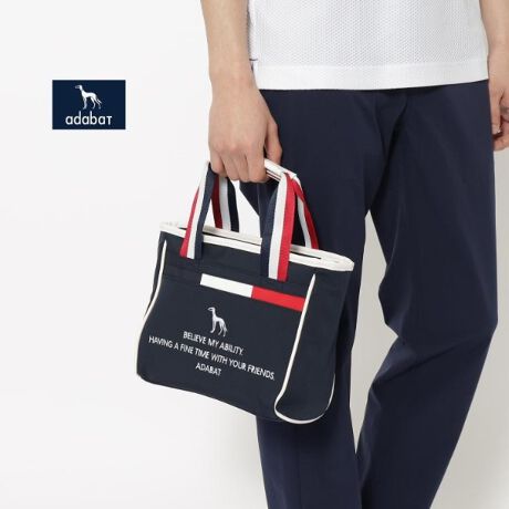 [^ԁF09801333]yfUCzgR[J[ɂAVvŐꂽfUC͂̃J[gobOBSfUC肰ȂANZgAŃX|[eB[Ȉۂo܂BMdi⏬̎^тɂ҂̃RpNgȑ傫ŁAR[fBl[g̃X^C킸Lp\BV[Ỹ{XgobOiiԁF098|01334jƃZbgő΁Aꊴ̂邨ȃStX^Cy߂܂BydlzE|PbgFO~1 ~3̏i̓TvgpĎBeĂ܂BfUCzFȂǂۂ̏iƂ͈ꕔقȂꍇ܂̂łBƖ̊֌WɂAۂFČꍇ܂B܂Ap\REX}[gtHȂǂ̊ɂA኱iƉ摜̃J[قȂꍇ܂Bd:295g(TvTCY)