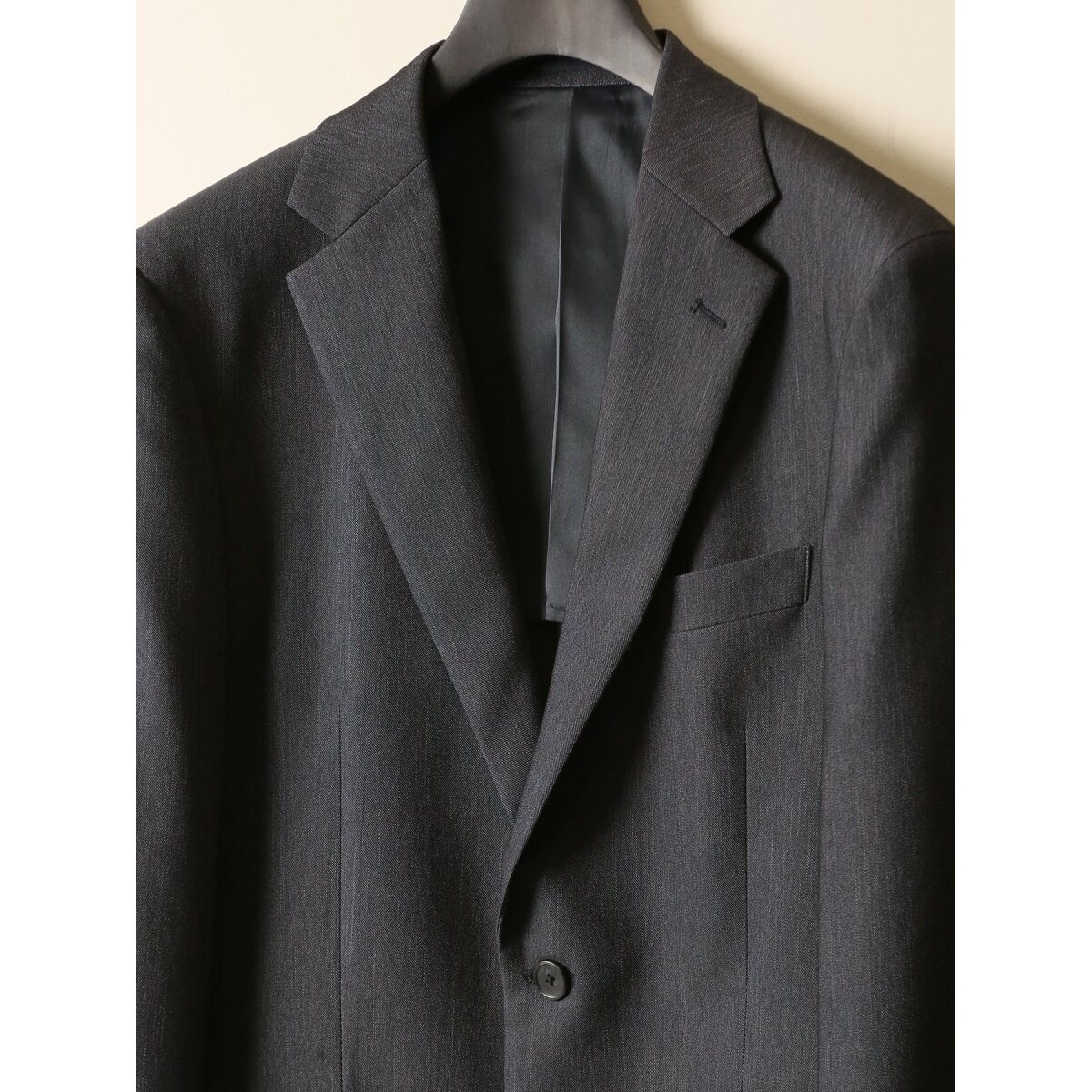 SUITIST クリアエフェクト スリムフィット 2ボタン3ピース　デニムライク クリアエフェクト スリムフィット 2ボタン3ピーススーツ デニム