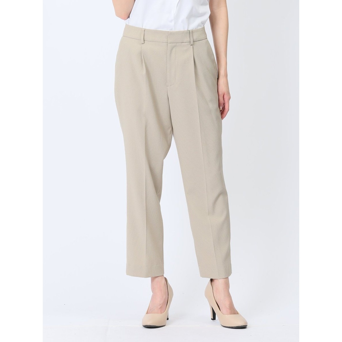 m.f.エディトリアル シアサッカー テーパードパンツ ベージュ