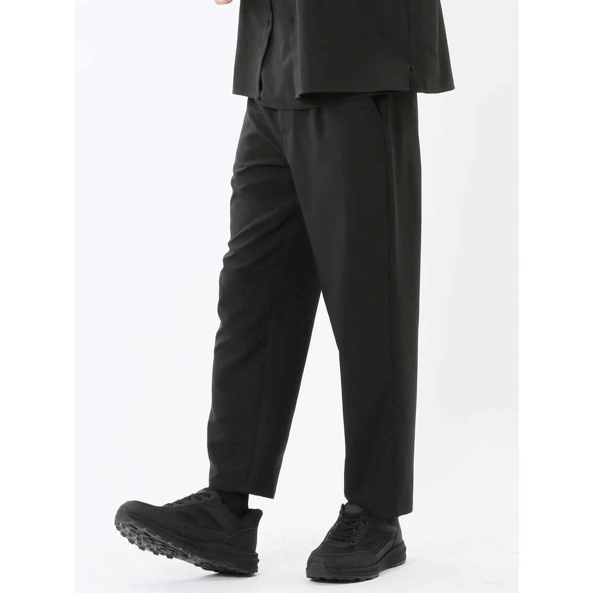 m.f.エディトリアル ストレッチウォッシャブル ノータックパンツ 組織