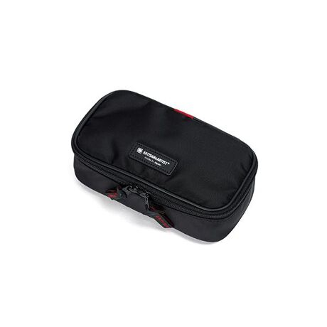 [^ԁFB2510006]uhJ[̍ƐԂƂVvŃx[VbNȃV[YBJ[m̃RgXgVbNȖ͂炷ƓɁAƃGKXۗ悤ȃfUCłB́AnhɎwʂĎ̂Ђɏ悹ƁAnfB[ȃCNhbT[ɑς肷^Cṽ|[`Bt@Xi[3ʂɊĴŒg̏oꂪ₷Ad؂̂Ȃ[Xy[Xɂ͎RȎ[\łB̂Ђɂ̂ĂOɂARXo₷߁Aϒɕ֗BuVz_[4AACu[yVA}XJȂǂ[ł܂Bʐ^̓C[WłBۂ̓|[`݂̂̔̔ƂȂ܂BiڍׁEfށF[\]iC(\nH)@[]FiCETCYFW150~H50~D80mmEJ[FubN(BLK)EYF{O