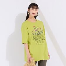 フラワープリント×刺繍Tシャツ