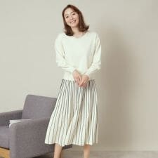 【通勤／手洗い可】Vネック×フレアスカートセットアップ