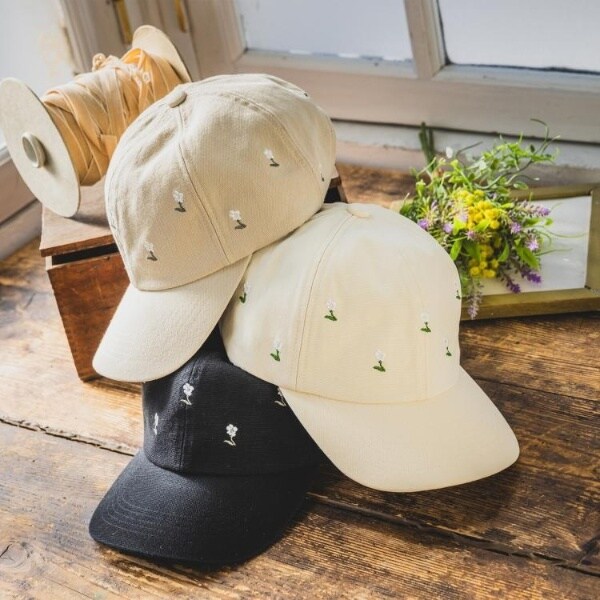 抗菌防臭／手洗い可／サイズ調整可】フラワー刺繍キャップ
