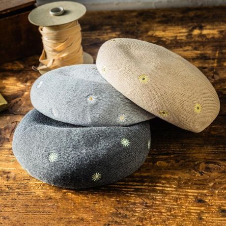 [^ԁFP9392009]yfUCzt炵ԎhJ|Cg̃T[x[XB̂ƂŁAT[gpĂ̂łӂƂVGbgԂ邾ŊȒPɌ܂܂BԂ̓SdlȂ̂ŃwAAWォ҂tBbgK[[R[f̃|CgɃIXXłBy@\z􂢉Ȃ̂łł̂ꂪ\łBƖ̊֌WɂAۂFČꍇ܂B܂Ap\REX}[gtHȂǂ̊ɂA኱iƉ摜̃J[قȂꍇ܂B