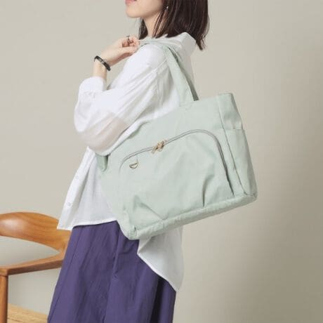 [^ԁFP9372081]Ղeʂő[IgxV[YyfUCẑcCngp14|Pbgg[gBwʂɂ̓L[I\ȃ[vtȂ̂ŁAsoȂǂɃIXXIɂ͒g郁bV|Pbg{gz_[ƂĎgTCh|PbgȂǁAׂוƐڂ₷fUCłBtgɂDJtȂ̂ŃL[z_[킹Đɂy@\zA4TCY[\Bt̃Xgbv킹ăV_[^CvƂĂg2waydlBtg|Pbgɂ͌qɂȂȂL[Z[utB|Pbg~14Ɩ̊֌WɂAۂFČꍇ܂B܂Ap\REX}[gtHȂǂ̊ɂA኱iƉ摜̃J[قȂꍇ܂Bd:470g