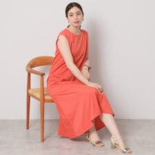 【清涼感／吸水速乾／洗濯機OK／洗濯後しわになりにくい】カットミラノペプラムワンピース