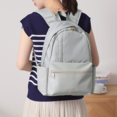 [^ԁFP9372075]`IItЂƂIɊYbN`yfUCẑ̃CɃtBbgʃJ[udlƂقǂ悢̃V_[NbVŁAĝɂDfUCłBʋ΁Eʊw͂Aꔑs}U[YobOƂĂIXXłB[10|PbgdlōׂdN`ۂ݂̂fUCŕLNwłg܂By@\zA4TCY[\BPC^ubg̎[ɕ֗ȃNbV|PbgtB|Pbg~10Ɩ̊֌WɂAۂFČꍇ܂B܂Ap\REX}[gtHȂǂ̊ɂA኱iƉ摜̃J[قȂꍇ܂Bd:475g