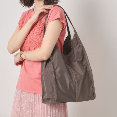 [^ԁFP9372096]yfUCzJWAɂꂢ߂ɂg₷X^CbVȑ|Pg[gB|GXe~̃RrfUCŗۂɂĂX^CbVȃACeB͗~ȑ|PdlI4ׂ̍d؂|Pbgƃ}Ot|Pbg̓ɂ2̃~j|PbgtŃRX⌮Ȃǂ̏ނZݕ\łB|₷߂̍וnhłȃR[fɂ݂₷̂|CgIy@\zA4TCY[\BC[̓KobƊJ₷V}OdlB|Pbg~9Ɩ̊֌WɂAۂFČꍇ܂B܂Ap\REX}[gtHȂǂ̊ɂA኱iƉ摜̃J[قȂꍇ܂B----------------------------------------Cɓo^߁CɂȂ鏤i̓n[g}[NNbNIEēׂZ[̒ʒmm点ECɓꗗ炢ł`FbNuĥCɓo^IEVi₨ȏm点----------------------------------------d:350g