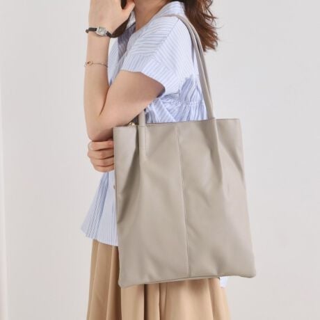 [^ԁFP9372116]yfUCzIɂItɂg₷Vvȍg[gB_炩gpĂ̂œ݂ǂAnh悢NbVŌւ̕SyĂ܂Bd؂t@Xi[|PbgŎOw\BTChɂŝ傫ȃ|PbgtȂ̂ŃX}zpXP[XȂǃTbƏoꂵACe̎[ȒPɁV[╞I΂ɂg܂By@\zA4TCY[\BV}Ot̎Ow\B|Pbg~5Ɩ̊֌WɂAۂFČꍇ܂B܂Ap\REX}[gtHȂǂ̊ɂA኱iƉ摜̃J[قȂꍇ܂B----------------------------------------Cɓo^߁CɂȂ鏤i̓n[g}[NNbNIEēׂZ[̒ʒmm点ECɓꗗ炢ł`FbNuĥCɓo^IEVi₨ȏm点----------------------------------------d:490g