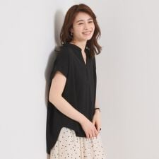 イッツデモ(ITS'DEMO)の【接触冷感／手洗い可】バックギャザーブラウス