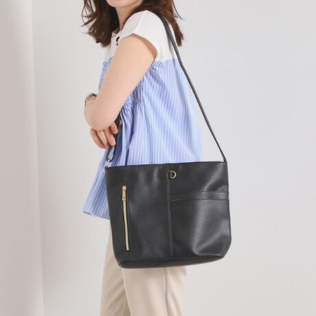 [^ԁFP9372108]yfUCzfC[Ɏg₷tg|PbgV_[BC[͕Ђ|PbgtŃNNdׂACe̎[Ɋtg|PbgA`[pXP[XȂǂtDJtŁARpNgȌڂȂ[\łB׃}`̃XfUCȂ̂ŁA咣ɃX}[gɂg܂By@\z`[DJtBMdi̎[ɕ֗Ȕwʃt@Xi[|PbgB|Pbg~8Ɩ̊֌WɂAۂFČꍇ܂B܂Ap\REX}[gtHȂǂ̊ɂA኱iƉ摜̃J[قȂꍇ܂B----------------------------------------Cɓo^߁CɂȂ鏤i̓n[g}[NNbNIEēׂZ[̒ʒmm点ECɓꗗ炢ł`FbNuĥCɓo^IEVi₨ȏm点----------------------------------------d:510g