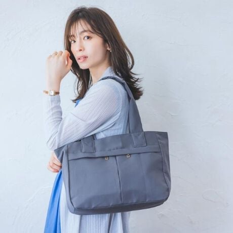 [^ԁFP9374006]w炾xɂ₳ ӂyʁyfUCzƂɂyɂAĝւ̕SyĂg[gobOBA4TCŶŒʋ΁Eʊw͂Aꔑs}U[YobOƂĂIXXłB|Pbg͂傫߃TCYȂ̂ŁATbƏoꂵ₷̂|CgB{g[vtȂ̂ŁAybg{g܂ݎPȂǓ|₷וc^[y@\zA4TCY[\BӂyʃfUCB|Pbg~9Ɩ̊֌WɂAۂFČꍇ܂B܂Ap\REX}[gtHȂǂ̊ɂA኱iƉ摜̃J[قȂꍇ܂B----------------------------------------Cɓo^߁CɂȂ鏤i̓n[g}[NNbNIEēׂZ[̒ʒmm点ECɓꗗ炢ł`FbNuĥCɓo^IEVi₨ȏm点----------------------------------------d:225g