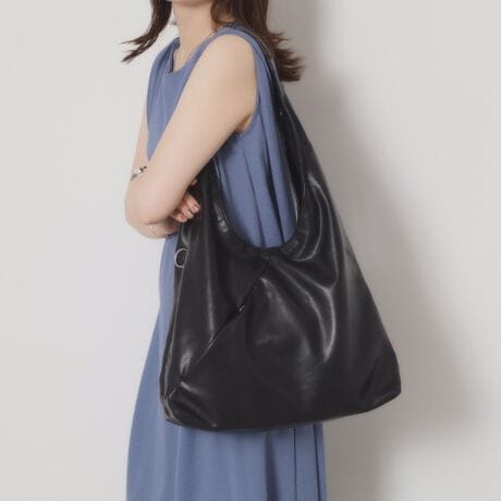 [^ԁFP9374009]yfUCzg[gobOEV_[obO2wayŎgJWAg[goB̂邭Ə_炩gpAgh̃nhłȂꊴUPtg̃Xbgt@Xi[|Pbg͑eʂȂ̂ŁAɏoꂵX}zpXP[XARXȂǃKVKV̂|CgIVo[gpĂ̂ŁAfjpcX^C̃JWAR[fɍ킹̂߂łBV[ו̗ʂɍ킹ĈۂKbƕς2way^CvBy@\zt̃Xgbv킹ăV_[obOƂĂg2wayfUCBJ₷V}OdlB}`̂ŉוՂ[\B|Pbg~4Ɩ̊֌WɂAۂFČꍇ܂B܂Ap\REX}[gtHȂǂ̊ɂA኱iƉ摜̃J[قȂꍇ܂B----------------------------------------Cɓo^߁CɂȂ鏤i̓n[g}[NNbNIEēׂZ[̒ʒmm点ECɓꗗ炢ł`FbNuĥCɓo^IEVi₨ȏm点----------------------------------------d:435g