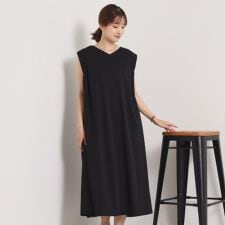 【冷感／吸水速乾／透け防止／洗濯機OK】カットジョーゼットタックワンピース