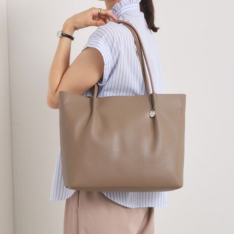 [^ԁFP9374021]wR[fBl[gI΂Ȃ gVvg[gxyfUCzCbcflC̃v`vA4g[gobOJ[VɍēoBO\ȃVo[RC`[|CgłB|Pbg̎Ow\ōׂdȒPɁ肵Ă̂Ŏ\ŁA^ɂfUCBIłItłg₷ԃACełBy@\zA4TCY[\BC[͒gS̓V}OdlB|Pbg~5----------------------------------------Cɓo^߁CɂȂ鏤i̓n[g}[NNbNIEēׂZ[̒ʒmm点ECɓꗗ炢ł`FbNuĥCɓo^IEVi₨ȏm点----------------------------------------Ɩ̊֌WɂAۂFČꍇ܂B܂Ap\REX}[gtHȂǂ̊ɂA኱iƉ摜̃J[قȂꍇ܂Bd:530g