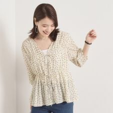 【手洗い可】花柄シャーリング前開きブラウス