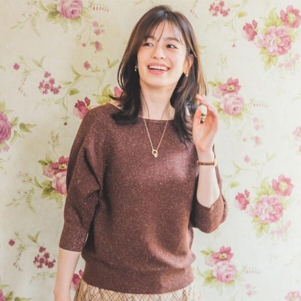 美品 モラビト ストライプ ドルマンニット オールシーズン ベージュ×ホワイト 23区｜【Oggi3月号掲載/洗える】コットンギマ クロップド ドルマン