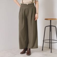 【手洗い可／セットアップ可】サス付きワイドパンツ