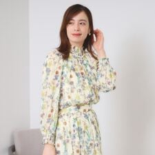 【手洗い可／セットアップ可】ラメストライプ花柄ブラウス