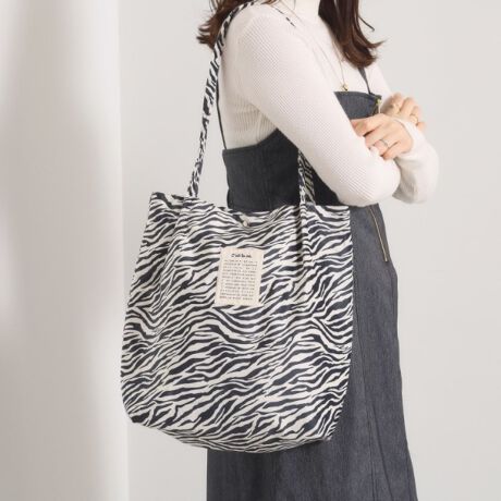 [^ԁFP9374053]yfUCz炩ȔG̃tFCNXG[hfނ̃v`vTug[goꁙ̃AE^[𒅂ĂĂ|₷߂̎肪|CgIVvȃfUCȂ̂ŃR[fBl[gɍ킹₷A̒ʋ΂ʊwɂ҂̃fC[obOłBy@\zA4TCY[\BKobƊJďoꂪȒPȓV}OlbgdlB|Pbg~2Ɩ̊֌WɂAۂFČꍇ܂B܂Ap\REX}[gtHȂǂ̊ɂA኱iƉ摜̃J[قȂꍇ܂B----------------------------------------Cɓo^߁CɂȂ鏤i̓n[g}[NNbNIEēׂZ[̒ʒmm点ECɓꗗ炢ł`FbNuĥCɓo^IEVi₨ȏm点----------------------------------------d:180g