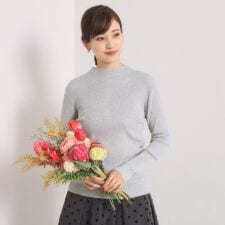 【手洗い可】ラメリブボトルネックニット