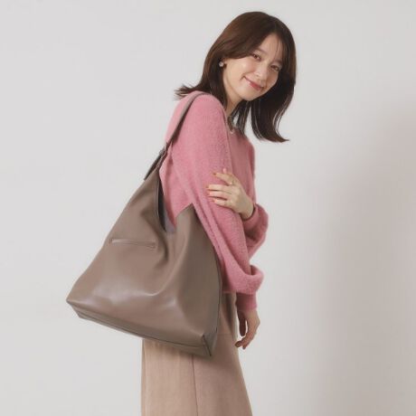 [^ԁFP9374075]yfUCzyď_炩PUfނgpVobOBtgɂ̓X}zۂ܂Xbg|PbgtBA4TCY[\ȑeʁ􂭂Ƃ_炩Ȃ̂œ݂ǂAJWAX^Cɍ킹₷ACełBI[V[YgfC[fUCIy@\zA4TCY[\Bxgt̃V_[XgbvŒ\łBV}OdlŃN`JB|Pbg~3Ɩ̊֌WɂAۂFČꍇ܂B܂Ap\REX}[gtHȂǂ̊ɂA኱iƉ摜̃J[قȂꍇ܂B----------------------------------------Cɓo^߁CɂȂ鏤i̓n[g}[NNbNIEēׂZ[̒ʒmm点ECɓꗗ炢ł`FbNuĥCɓo^IEVi₨ȏm点----------------------------------------d:430g