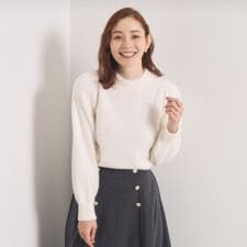 【手洗い可】フェザーヤーンパフスリーブニット