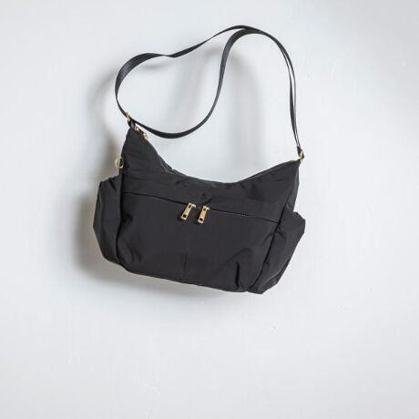 [^ԁFP9374106]yfUCziŃ}bgȎ͂̂ӂyʃV_[obOBVvȂꂽfUCŁAubNAO[WAsN3FWJBDJOʂɕtĂApIłȃANZgɁBg炨o܂ŕLV[Ŋ􂵂܂By@\z9̃|PbgŎ[́IׁXXbLłAg̗ǂ܂BHꂽ|GXefނŁAJ≘ɂȒPByʐ݌vƉKȎgSnŁACyɎ^ׂ@\̃V_[obOłB|Pbg~9Ɩ̊֌WɂAۂFČꍇ܂B܂Ap\REX}[gtHȂǂ̊ɂA኱iƉ摜̃J[قȂꍇ܂B----------------------------------------Cɓo^߁CɂȂ鏤i̓n[g}[NNbNIEēׂZ[̒ʒmm点ECɓꗗ炢ł`FbNuĥCɓo^IEVi₨ȏm点----------------------------------------d:230g