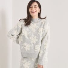【手洗い可／セットアップ可】花柄フェザージャカードニット