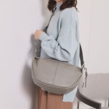 パール調チャーム付きショルダー