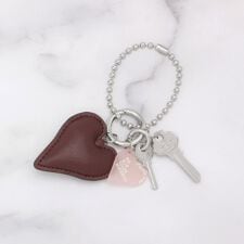 レザー調ハートモチーフチャーム