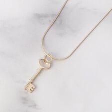 キーモチーフネックレス