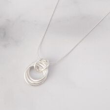 連リングスライドネックレス