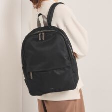 【収納アドバイザー監修】合皮コンビリュック