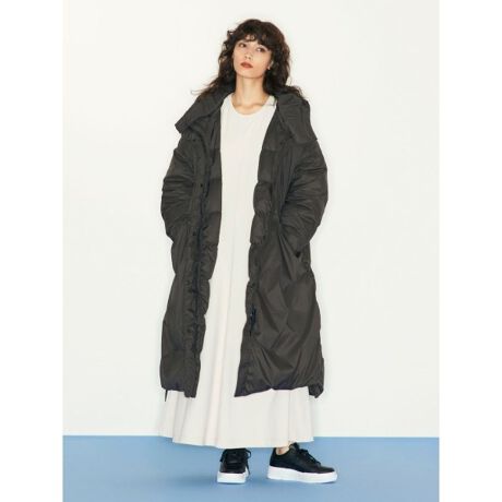 Aya Kaneko×NANGA×emmi】 DOWN COAT | エミ(emmi) | マルイウェブチャネル