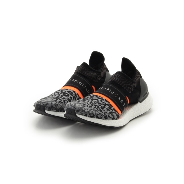 adidas by Stella McCartney】UltraBOOST 3D Knit | エミ(emmi