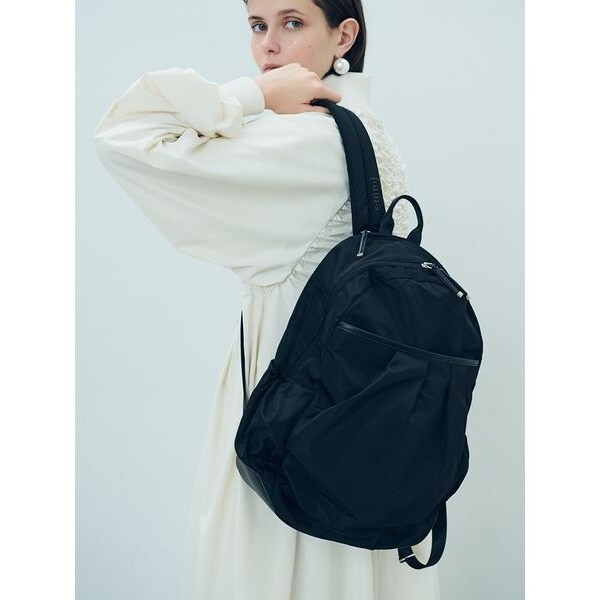 USAGI ONLINE限定カラー】eco 撥水レザーパイピングギャザーボディー