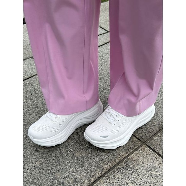 [�}���C]�yHOKA ONE ONE�zW BONDI 9/�G�~�iemmi�j WHT