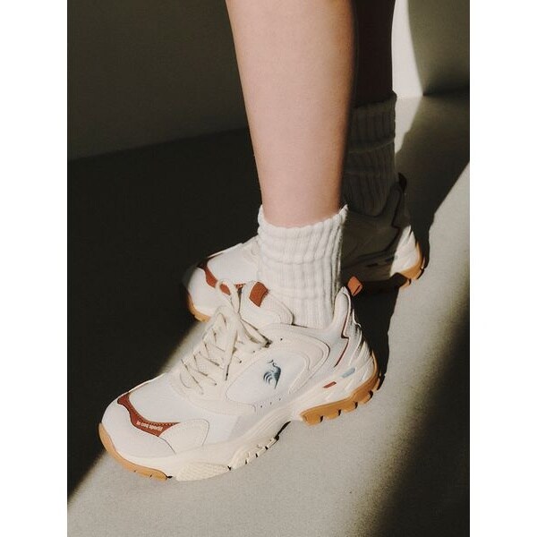 emmi×le coq sportif】LCS BASQUE IV EM | エミ(emmi) | マルイウェブ