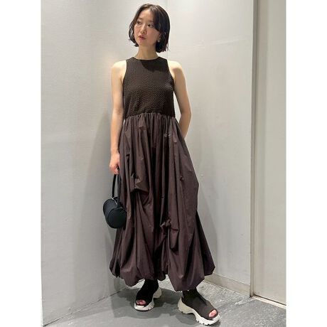 [^ԁF13WCO254002]nhEHbVu:قڂȂLk:gbvXL򊴁FȂň:|PbgFL聡DesignRpNgȏ㔼gƃ{[̂郍ÕXJ[gxXg}b`BEGXg̓SdlȂ̂ŁAyɒEł܂BnCEGXgfUCŎRƃX^CAbvBXJ[g̓^bNfUCĂׂӂƂ{[|CgłBFabric^Function|R|RƂ\ʊ̂鐶nƃV̂iCngݍ킹hbLOs[XBXJ[g̓hC^b`ŌyfނȂ̂Ő^ĂłTbƒĂ܂BCoordinate炵fUC̃s[X́AXJ[g̓iCfނ̐nłăX|[eB[ɂĂ̂ŁALbvXj[J[ȂǂɂQłBtF~jɍ킹ĂJWAɂ킹Ăŕ͋Cς邱Ƃł܂B