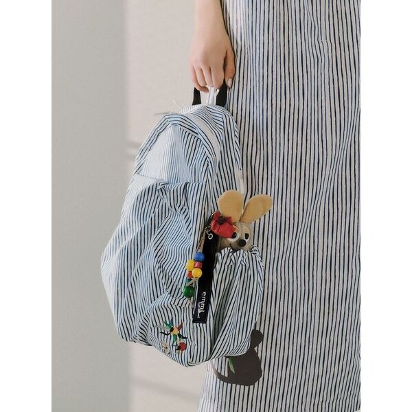 エミ emmi×Leo Lionni 撥水 ワッペンギャザーボディーバックパック emmi レオレオニ Leo Lionni 送料無料 emmi×Leo Lionni】撥水 ワッペンギャザーボディーバックパック | エミ