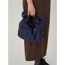 エミ(emmi)のリボンハンドルミニバッグ