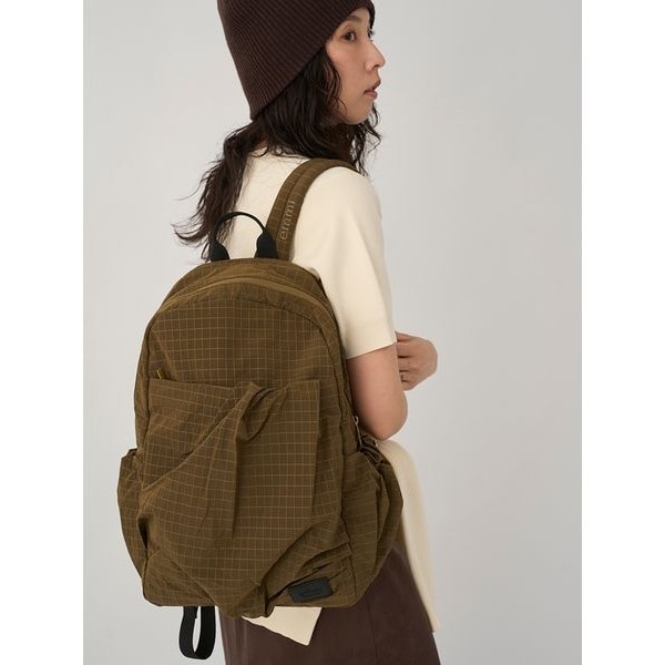 emmi ベージュ ナイロンリュック 撥水 ロゴマルチバックパック 限定カラー】撥水 emmiロゴマルチバックパック（リュック