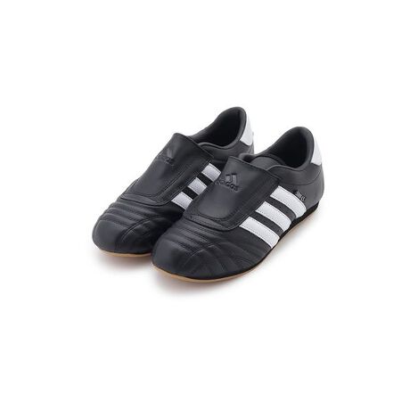 [^ԁFJQ4775]XbLƂX}[gȃVGbg͂̃Xj[J[BV[[XȂXb|^ŁAEyXłB܂܂ȘHʂŃObv͂𔭊Aɔ^̃o[AEg\[킹Ă܂BƖ̊֌WɂAۂFČꍇ܂B܂p\REX}[gtHȂǂ̊ɂA኱iƉ摜̃J[قȂꍇ܂B\߂Bi̐F́AiPi摜QƉBz̏󋵂ɂAjĂꍇ܂̂ŗ\߂B