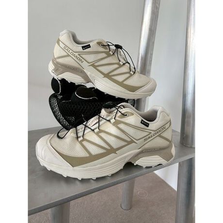 [^ԁFL47861800]&ldquo;emmi exclusive model&rdquo;݂̒ԃfIɃAW XT-PATHWAY GORE-TEX ́ASensiFit  Quicklace ̑gݍ킹萫̍V[V\ȂǁAXT V[Y̓Iȋ@\ׂēځB GORE-TEX uA~̓V񂹕tȂό󐫂𔭊܂BƖ̊֌WɂAۂFČꍇ܂B܂p\REX}[gtHȂǂ̊ɂA኱iƉ摜̃J[قȂꍇ܂B\߂Bi̐F́AiPi摜QƉBz̏󋵂ɂAjĂꍇ܂̂ŗ\߂B