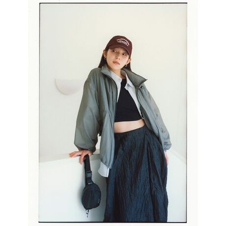 [^ԁF1032309-GRY]&ldquo;emmi exclusive model&rdquo;KEENƂ̃TXeiuRNVBWPbgƃqbvobO͂ƂɎ~t@Xi[̗pBpbJudl̂߁AAEghAł􂷂@\ƁAVeBɓސꂽfUĆBpA pzAԂȂǂ̍HŎ̂Ă͂fނA ꂽfނgpBGlM[ƒYfroʂ팸鐻H̗pčꂽTCNiCgpĂ܂BXJ[g̓}`EFCŒpłRV[t@Xi[ɃXbgfUCBp͂HpẙkƃTCNP.E.T. 琶܂ꂽTXeiuf HARVESTgpB SemmiKEENWl[łBƖ̊֌WɂAۂFČꍇ܂B܂p\REX}[gtHȂǂ̊ɂA኱iƉ摜̃J[قȂꍇ܂B\߂Bi̐F́AiPi摜QƉB